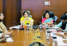 घुग्घुसच्या २५०० चिमुकल्यांचा कोळशाच्या धुराड्यात गुदमरतोय श्वास