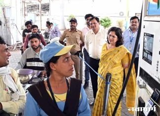 जिल्हाधिकारी थेट पेट्रोल पंपावर